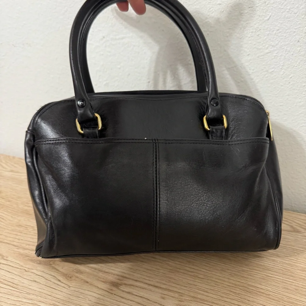 Worthington Black Leather Handbag Double‎ Handle Vintage 90s Y2K Gold Accents
